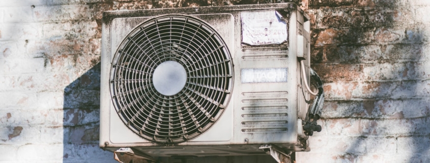 Mini-split ductless air conditioner system for Chicago home